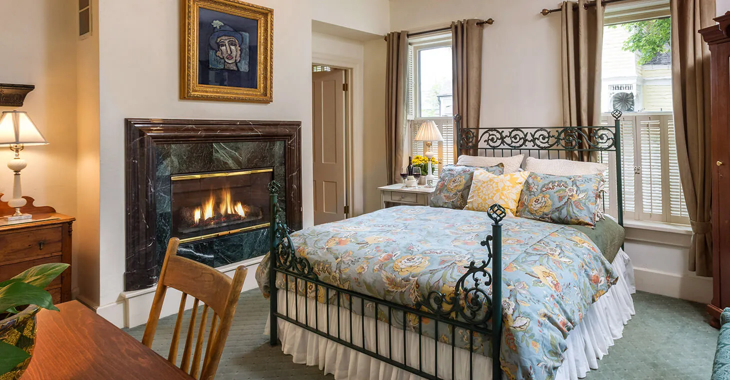 Schroeder Room 3 at Washington House Inn